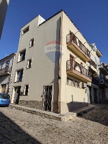 Foto Case semi ndipendenti in via cordova, Comiso Centro di 100 m²