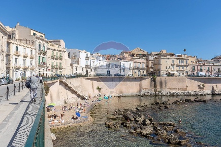Foto Appartamento in via salomone, Siracusa Ortigia di 56 m² con 3 locali