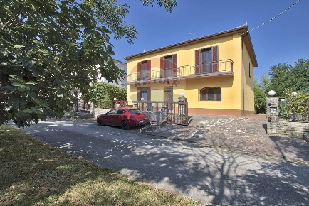 Foto Casa indipendente in LOCALITA' PONTE A CHIANI, Arezzo Agazzi di 230 m²