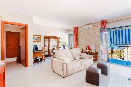 Foto Appartamento in via vito de fano, Bari San Girolamo di 101 m²