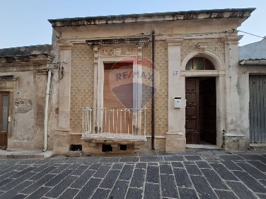 Foto Casa indipendente in Viale Venti Settembre, Canicattini Bagni