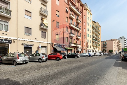 Foto Appartamento in Via Pascoli, Cagliari San Benedetto di 132 m²
