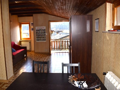 Foto Appartamento in Via Cotolivier 29, Oulx Centro di 46 m² con 1 locali