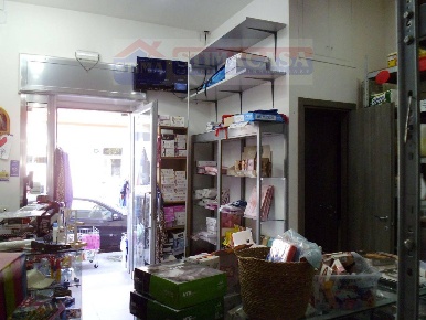 Foto Negozio a Afragola di 60 m² con 1 locali in affitto