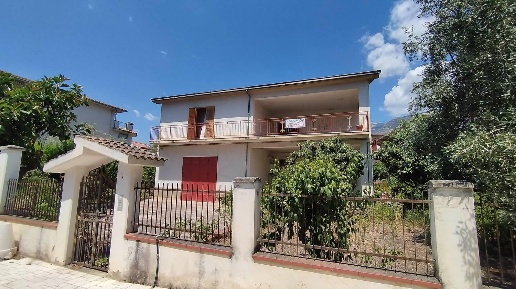 Foto Villa singola in dei tigli, Francavilla Marittima Centro di 300 m²