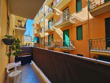 Foto Appartamento in Via della Libertà  53, Rapallo di 51 m² con 2 locali