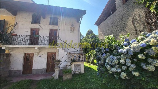 Foto Casa indipendente a Castelletto sopra Ticino di 88 m² con 4 locali