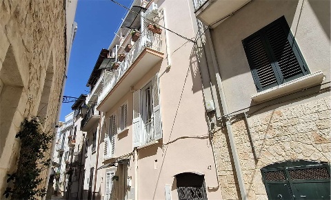 Foto Casa indipendente a Conversano di 115 m² con 3 locali in vendita