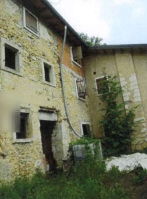 Foto Appartamento in Località Burgagnani, Badia Calavena Centro di 329 m²