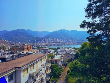 Foto Appartamento in Via Amerigo Vespucci 40, Rapallo Porto di 136 m²