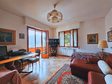 Foto Appartamento in Via Amerigo Vespucci 40, Rapallo Porto di 136 m²