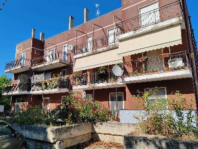 Foto Appartamento a Orsogna Centro di 175 m² con 10 locali in vendita