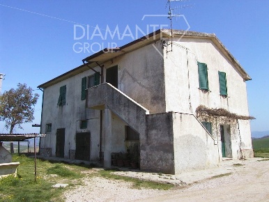 Foto Cessione attività a Cinigiano di 581 m² con 6 locali in vendita