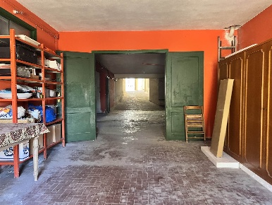 Foto Magazzino a Ficarazzi di 205 m² con 3 locali in vendita