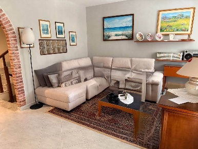Foto Villa a schiera a Bolano Ceparana Carpena di 135 m² con 5 locali