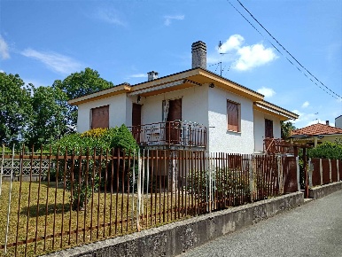 Foto Casa indipendente in VIA SONDRIO 7, Gallarate Madonna in Campagna