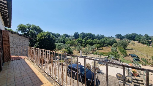 Foto Appartamento a Viterbo San Martino al Cimino - Tobia di 147 m²