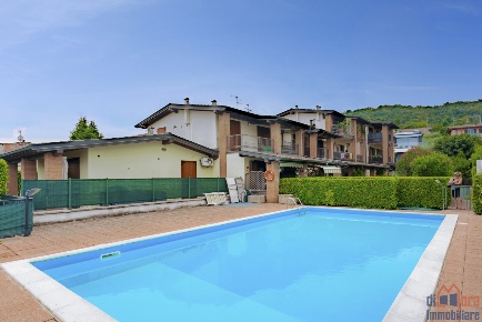 Foto Appartamento in Via Barcuzzi 31, Lonato del Garda Barcuzzi di 80 m²