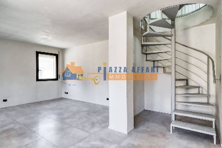 Foto Appartamento in via Sant'Alessandro, Albizzate di 160 m² con 4 locali