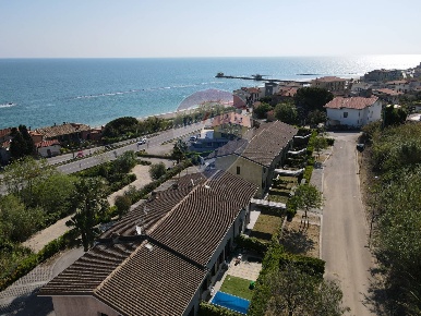 Foto Appartamento in Via Cintioni, San Vito Chietino di 63 m² con 3 locali