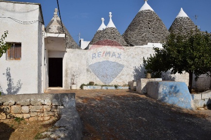 Foto Case semi ndipendenti in Contrada Chiafele, Martina Franca di 4860 m²