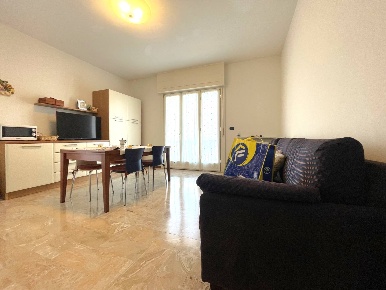 Foto Appartamento in Via San Domenico, Pietra Ligure Centro di 68 m²