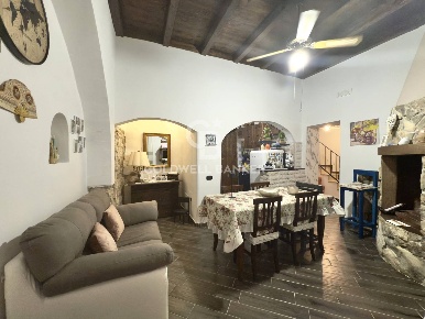 Foto Casa indipendente in Via Ponte Giulio, Andria Centro Storico di 95 m²