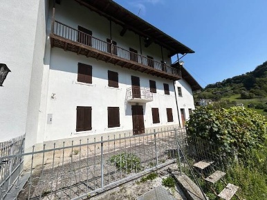Foto Case semi ndipendenti in via  ronche, Lamon Rugna di 250 m² in vendita