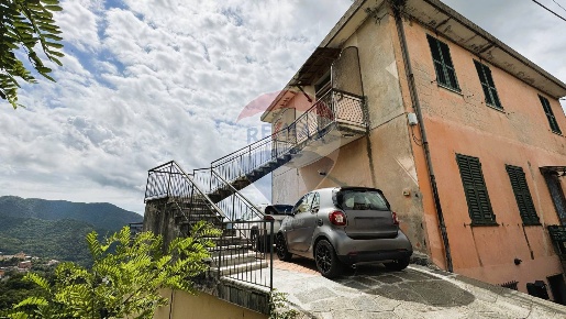 Foto Appartamento in Via Orlando Bianchi, Uscio Centro di 103 m² in vendita