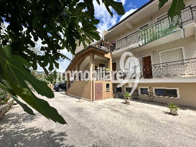Foto Appartamento in via Giustino Baldassarre, L'Aquila Paganica - Tempera