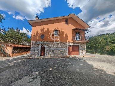 Foto Casa indipendente in Località Cascine Opagna, Cascia di 120 m²