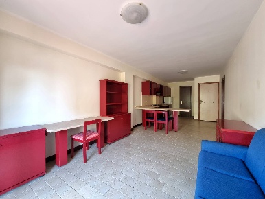 Foto Appartamento in via Tommaso Campanella, Catanzaro di 80 m² in affitto