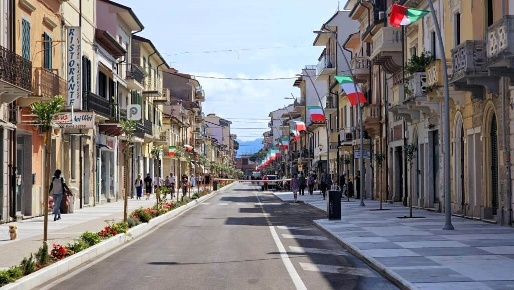 Foto Locale commerciale a Viareggio Terminetto - Migliarina di 80 m²