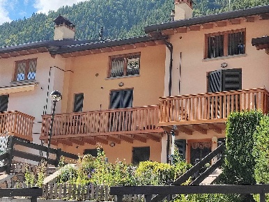 Foto Appartamento in Via Scuter 11, Schilpario Centro di 45 m² con 2 locali