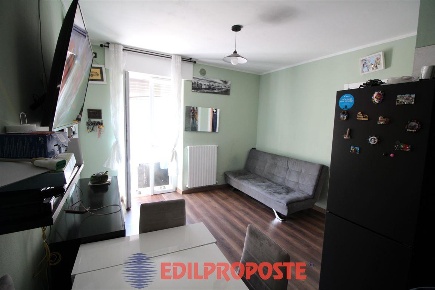 Foto Appartamento in Via Bolzano, Limbiate Centro di 40 m² con 2 locali