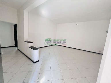 Foto Casa indipendente in Via Generale Amato, Comiso Centro di 330 m²
