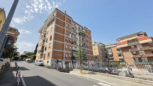 Foto Appartamento in via Calatafimi, Monterotondo Centro di 90 m²