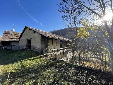 Foto Appartamento a Pragelato di 760 m² con 9 locali in vendita