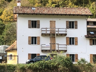 Foto Case semi ndipendenti in via stret, Arsiè Rocca di 200 m² con 5 locali