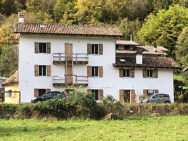 Foto Case semi ndipendenti in via stret, Arsiè Rocca di 80 m² con 4 locali