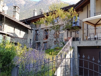Foto Appartamento in renard, Saint-Vincent Centro di 200 m² con 11 locali