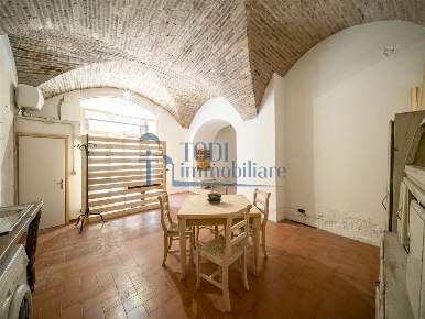 Foto Appartamento in Via Giacomo Matteotti  1, Todi Centro di 62 m²