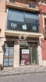 Foto Negozio in Via umberto I 45, Milazzo Centro di 159 m² con 4 locali