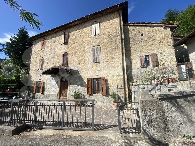 Foto Casa indipendente in LocalitÃ  Capanne Vigaia 29, Camugnano di 227 m²