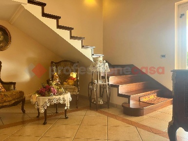 Foto Duplex in Via San Leonardo Filieri snc, Cassino di 240 m² con 5 locali