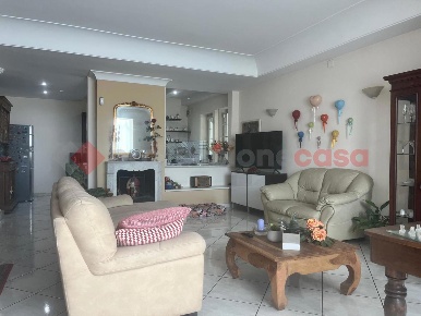 Foto Appartamento in Via San Leonardo Filieri snc, Cassino di 245 m²