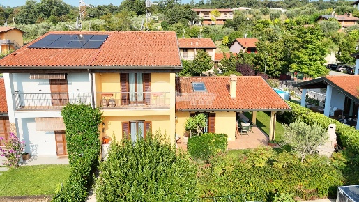 Foto Villa bifamiliare in VIA DEI MAGRU, Puegnago del Garda Castello