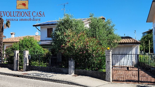Foto Casa indipendente in oberdan, San Canzian d'Isonzo Begliano di 137 m²