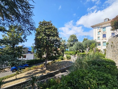 Foto Appartamento in Via delle Palme, Ospedaletti di 58 m² con 3 locali