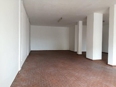 Foto Attività commerciale in Via Chiavaccini, Ponsacco di 115 m² in affitto